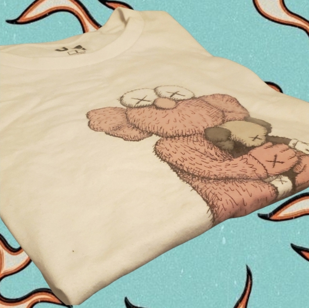 KAWS X UNIQLO PINK BFF TEE SIZE S